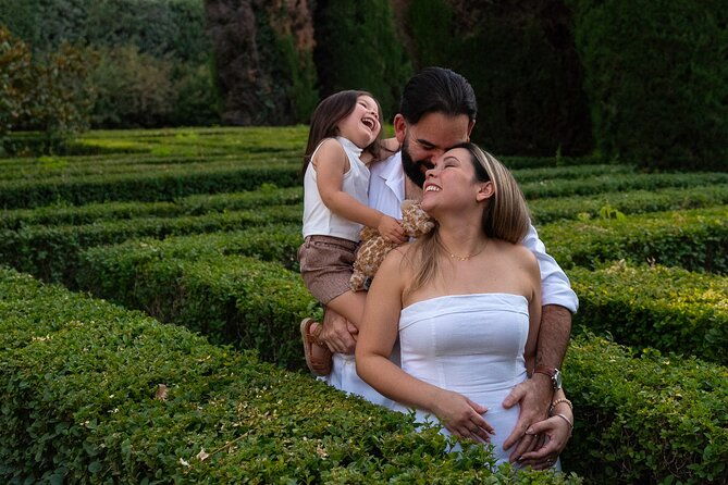 private-photo-session-tour-for-couples-in-madrid