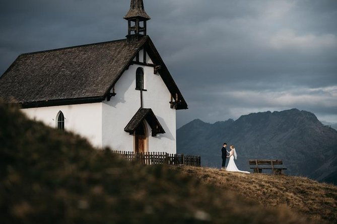 private-photo-session-with-a-local-photographer-in-zermatt