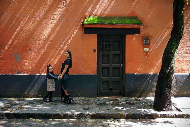 Private photo shoot in the heart of Coyoacán (1-3 people) - Why Choose This Tour?