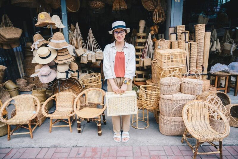 private-photo-tour-of-chiang-mais-old-town