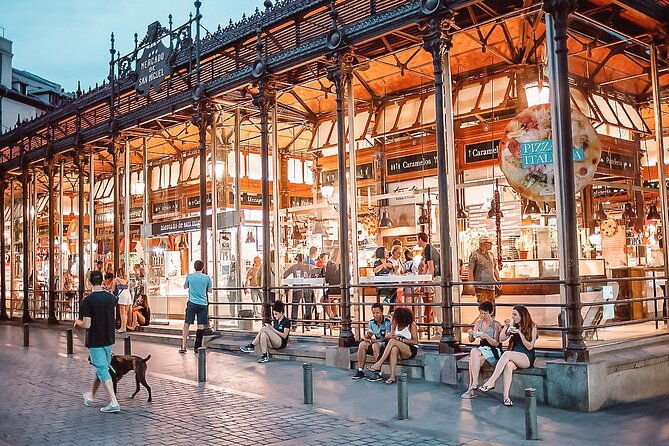 private-photography-tour-in-madrid-with-personal-guide-and-photographer