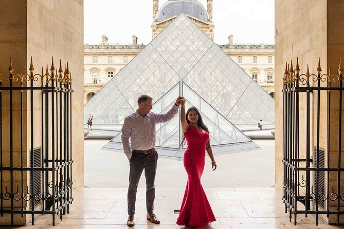 private-photoshoot-at-the-louvre-area-in-paris