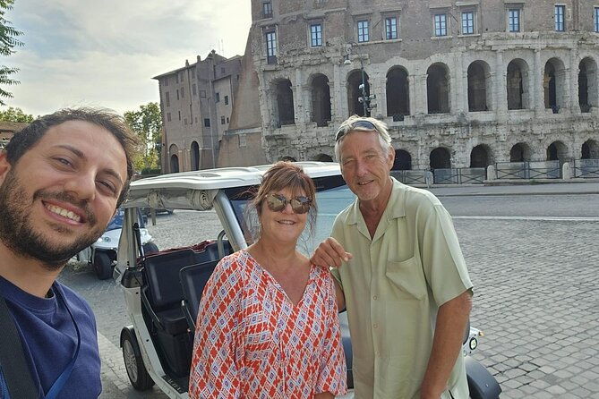 private-photoshoot-at-trevi-fountain-and-colosseum-in-rome