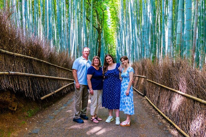 private-photoshoot-experience-in-arashiyama-bamboo