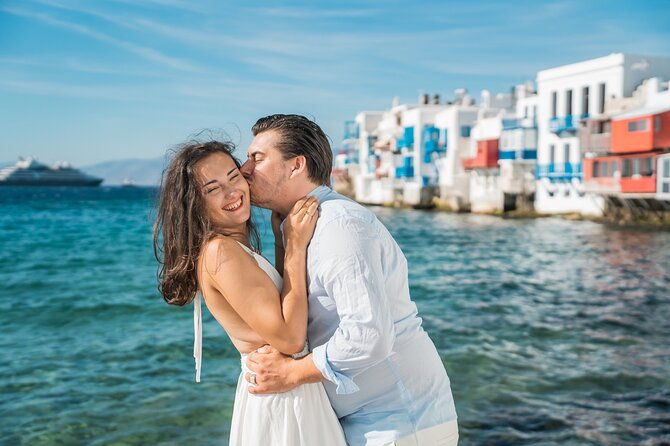 private-photoshoot-in-mykonos-with-a-professional-photographer-2