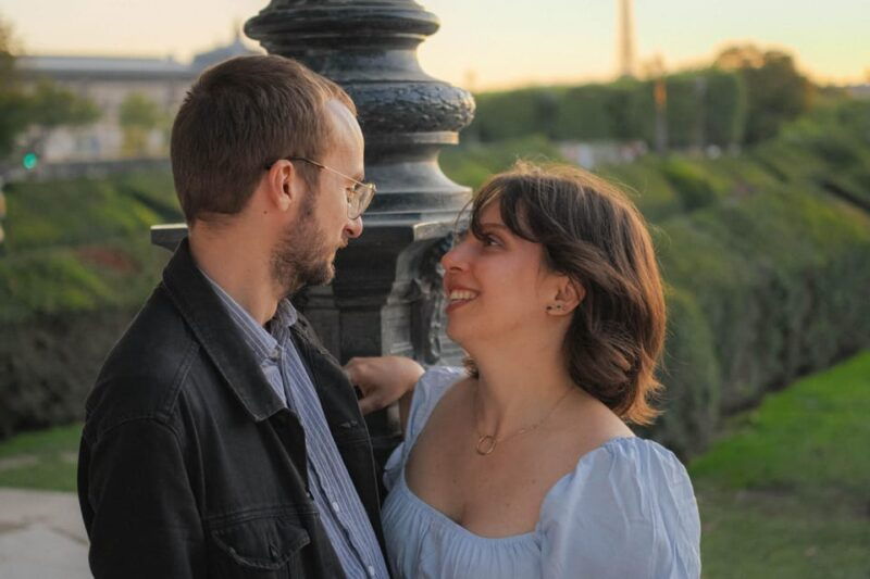 private-photoshoot-louvre-museum-exterior