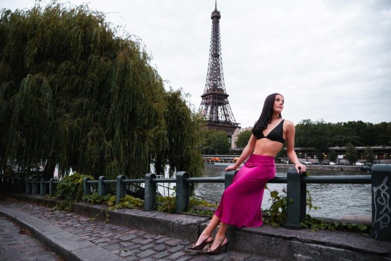 private-photoshoot-tour-near-your-chosen-famous-landmark