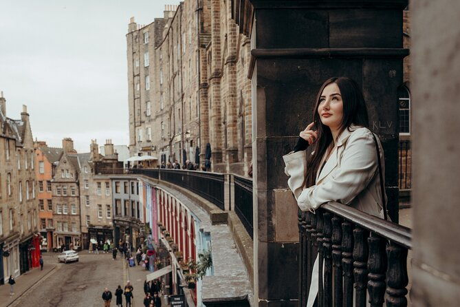 private-photoshoot-with-views-of-world-famous-edinburgh-castle