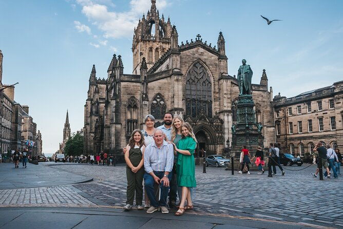 private-photoshoot-with-views-of-world-famous-edinburgh-castle