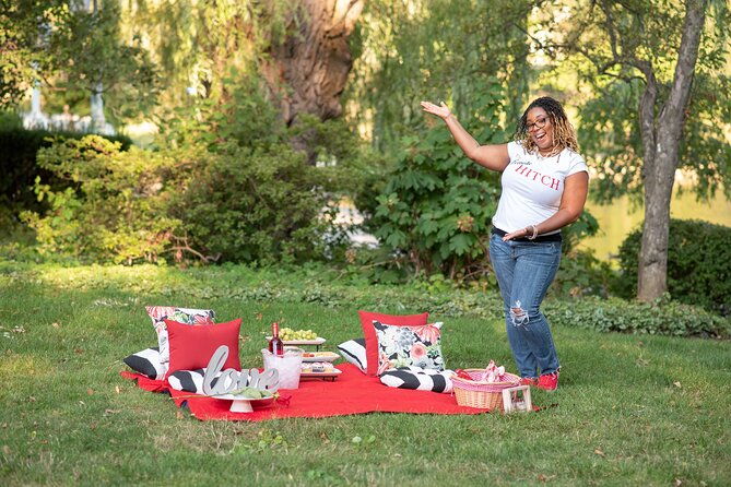 private-picnic-experience-in-the-queen-city-2