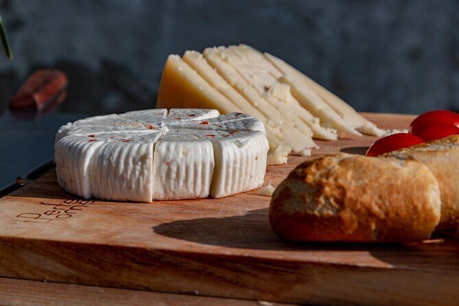 Private PICNIC in Bohemian Vineyards and Wine Tasting 4WD Tour - Practical Considerations