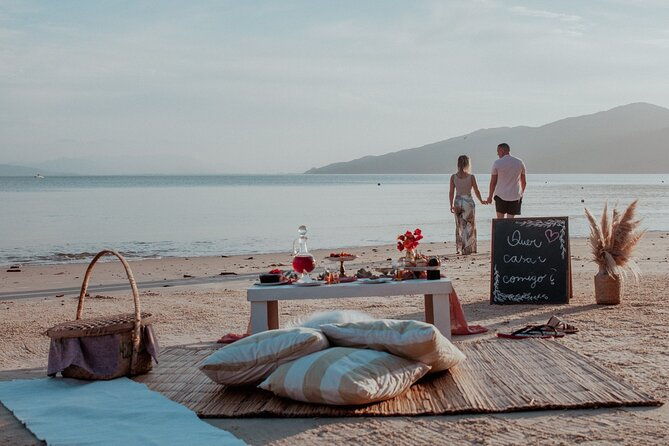 private-picnic-on-bombinhas-beach-with-photos