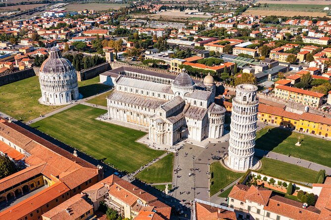 private-pisa-and-lucca-wine-tour-from-florence