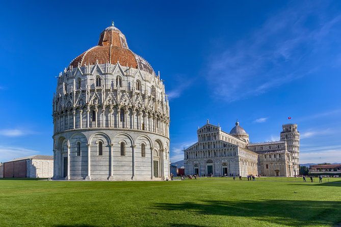 private-pisa-discovery-walking-tour-with-leaning-tower-access
