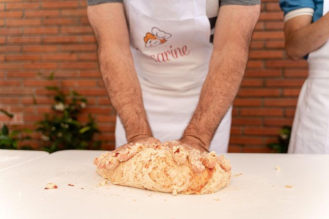 private-pizza-tiramisu-class-at-a-cesarinas-home-with-tasting-in-arezzo