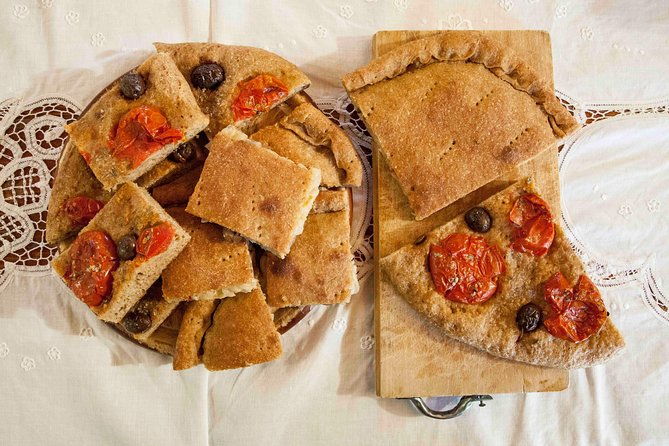 private-pizza-tiramisu-class-at-a-cesarinas-home-with-tasting-in-asti