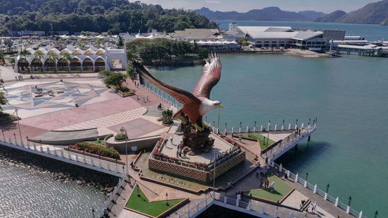 private-platinum-package-jet-ski-tour-langkawi-red-ray