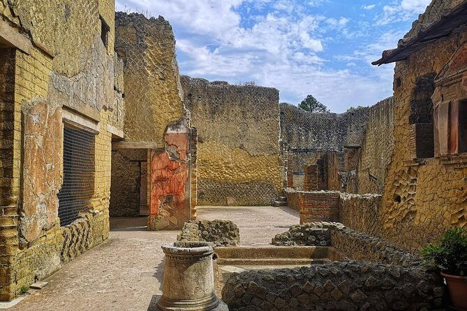 private-pompeii-and-herculaneum-tour-by-car