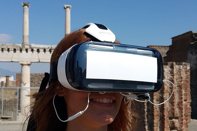 private-pompeii-tour-with-3d-virtual-reality-headset-tour-assistant-only