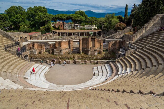 private-pompeii-tour-with-archaeologist-wines-on-mt-vesuvius