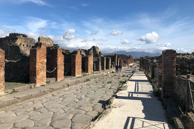 private-pompeii-tour-with-lunch-and-olive-oil-factory-experience