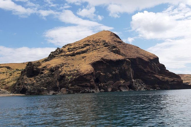 private-ponta-sao-lourenco-walk-and-boat-return