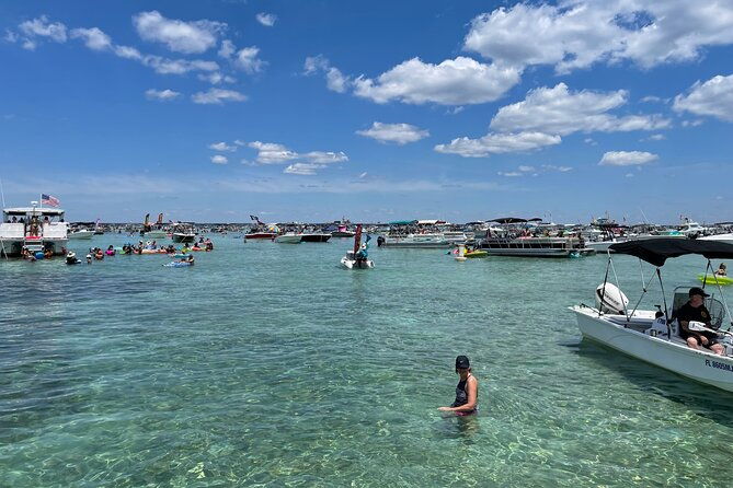 private-pontoon-in-crab-island-with-captain