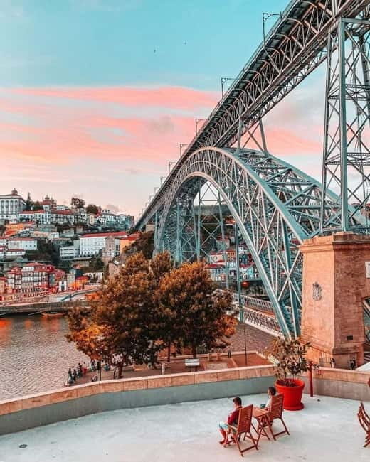 Private Porto City Tour at a Low Price with Wine Tasting (Special for Couples) - São Bento Station & Architectural Wonders