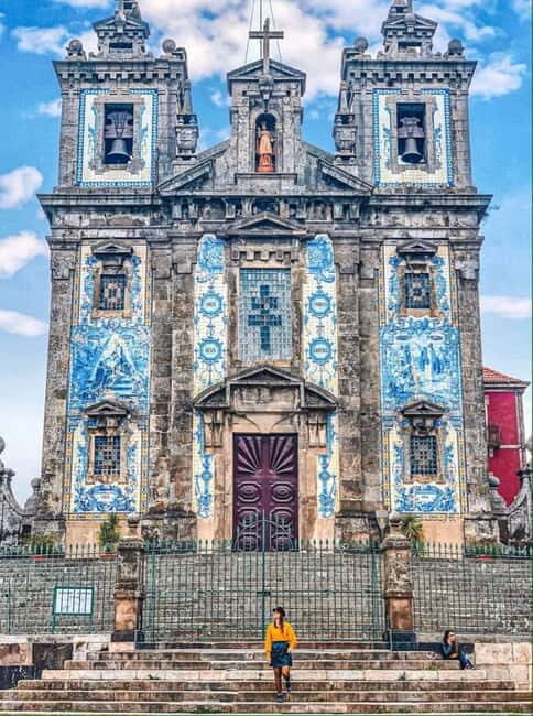 Private Porto City Tour at a Low Price with Wine Tasting (Special for Couples) - Treetop Walk & Beach Time