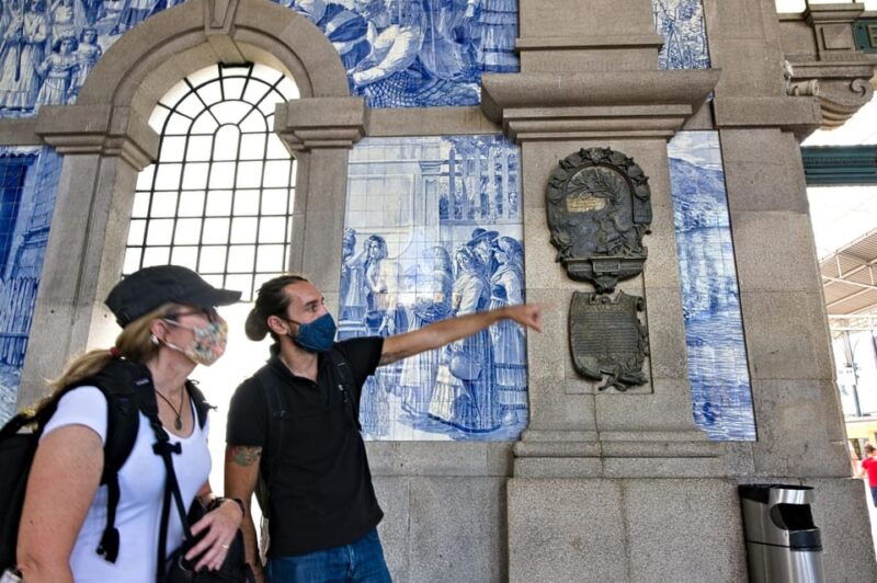 private-porto-walking-tour-with-local-insights