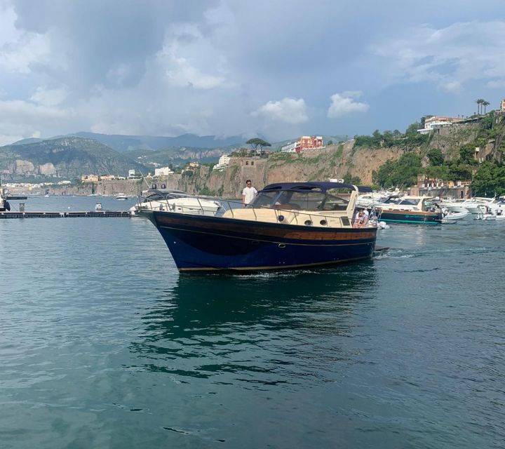private-positano-amalfi-excursion-by-boat-from-sorrento