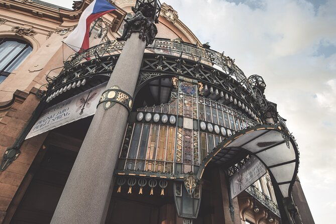 private-prague-art-nouveau-and-cubism-walking-tour-3