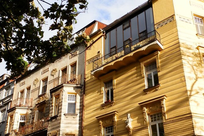 private-prague-art-nouveau-and-cubism-walking-tour-3