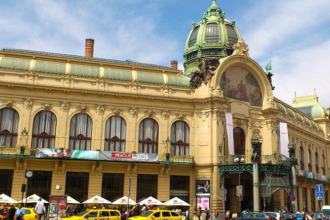 private-prague-art-nouveau-and-cubism-walking-tour
