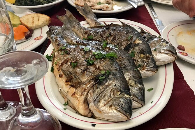 private-premium-olive-oil-tasting-tour-with-a-pickup