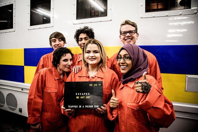 private-prison-van-escape-game-london-immersive-experience-2