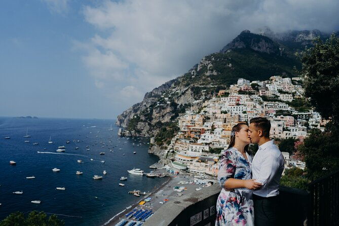 private-professional-photoshoot-in-positano-couple-and-family