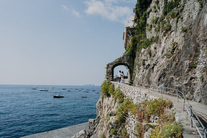 private-professional-photoshoot-in-positano-couple-and-family