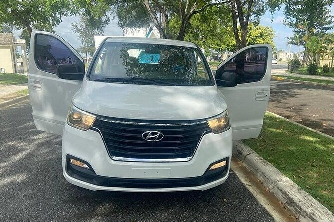 private-punta-cana-airport-puj-transfers-to-bayahibe-hotels