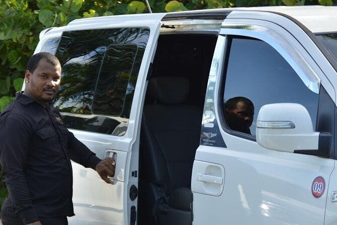 private-punta-cana-airport-transfer-to-from-hotels-in-punta-cana
