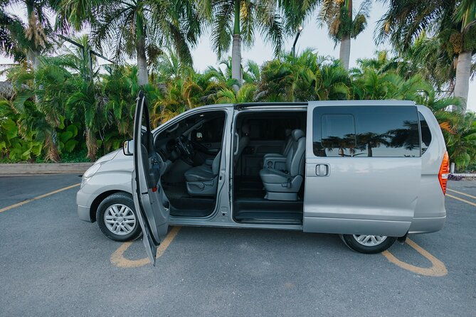 private-punta-cana-airport-transfers-from-to-the-hotel-1-or-2-way