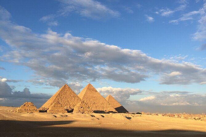 Private Pyramids of Giza and Egyptian Museum Khan El khalili Market - Key Points