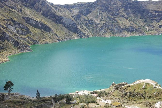 private-quilotoa-lagoon-and-toachi-canyon-including-local-family-visit
