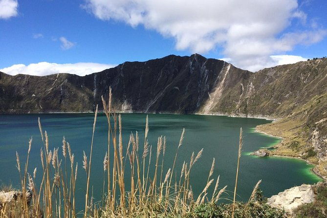 private-quilotoa-lagoon-and-toachi-canyon-including-local-family-visit