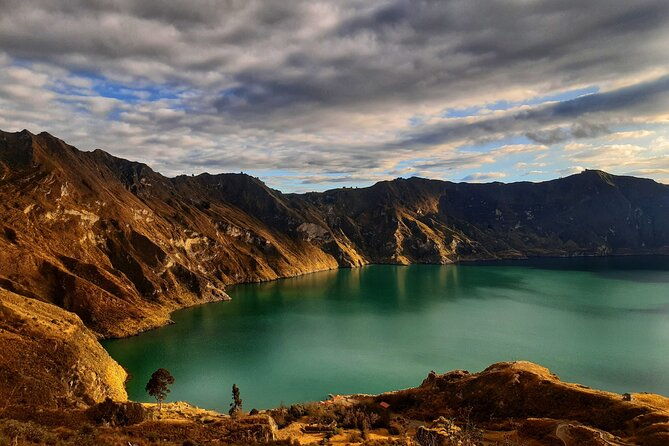 private-quilotoa-lake-culture-nature-and-hike-day-tour