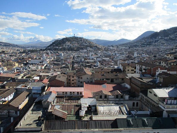 private-quito-city-tour-equator-line-and-pululahua-volcano