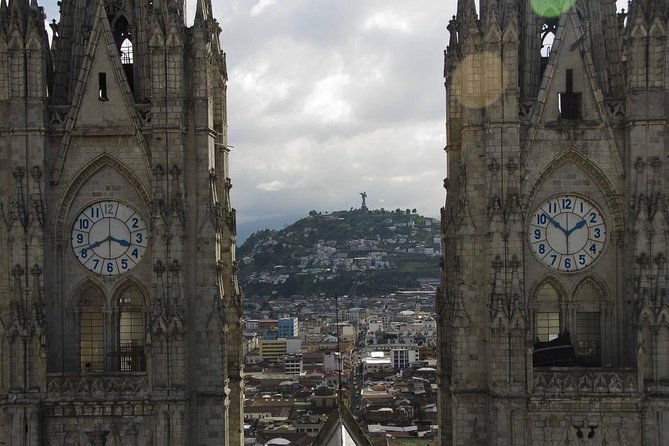 private-quito-old-district-tour-teleferico-including-entrances