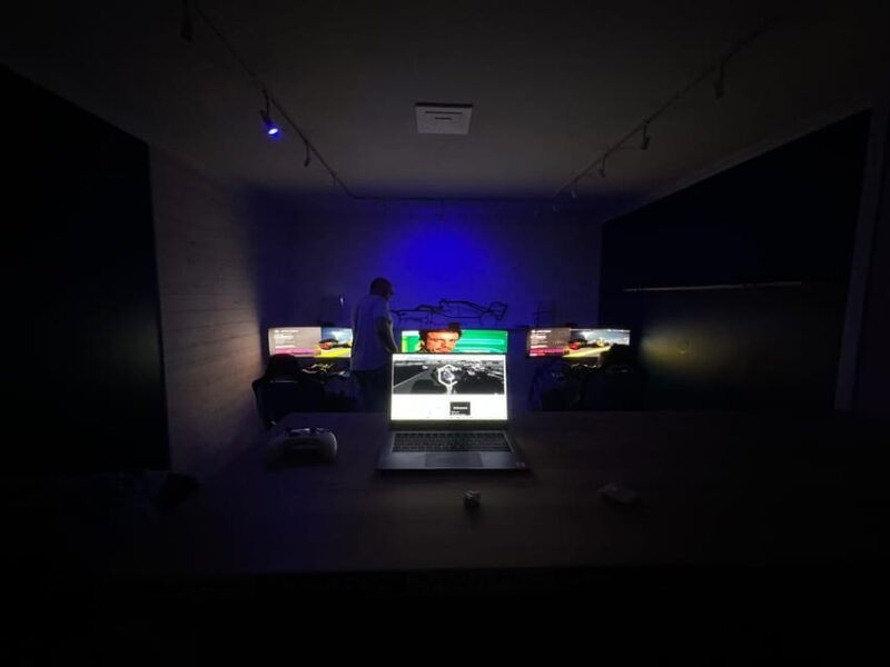 private-racing-simulator-experience