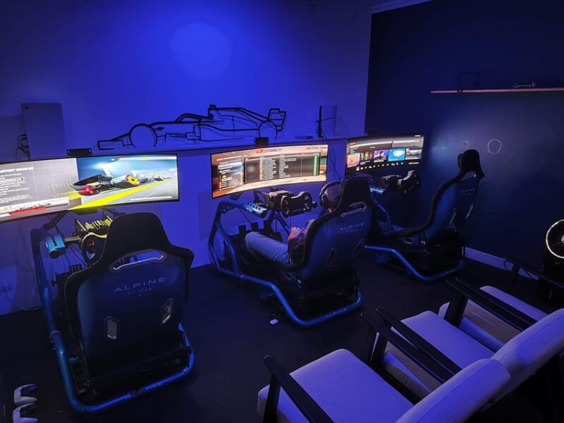 private-racing-simulator-experience