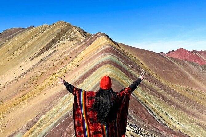 private-rainbow-mountain-tours-arrive-before-the-crowd